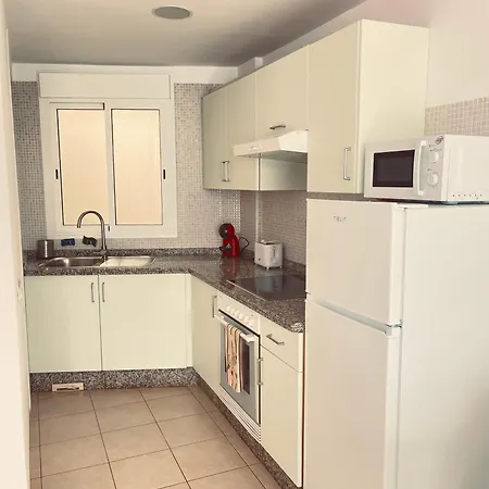 Poseidon En Playa Arena Puerto de Santiago (Tenerife)