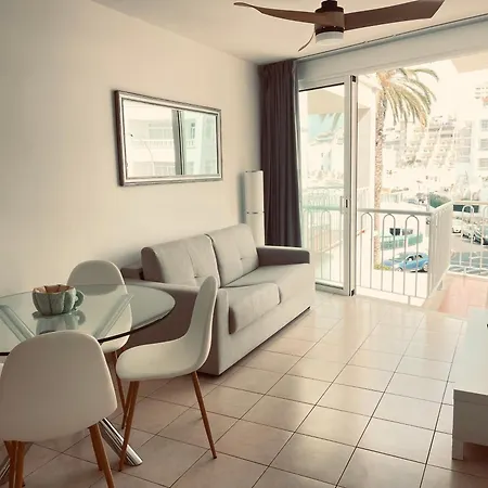 Poseidon En Playa Arena Apartment *