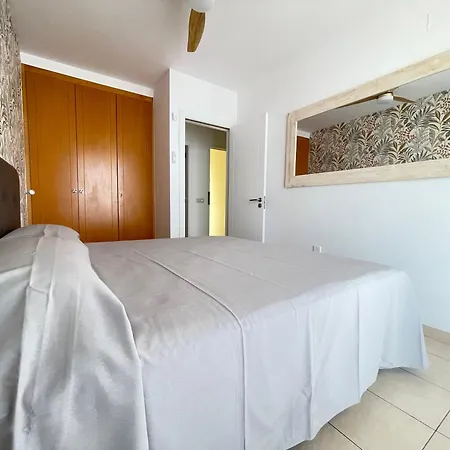 Poseidon En Playa Arena * Puerto de Santiago (Tenerife)