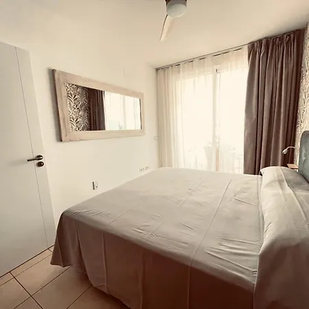 Poseidon En Playa Arena * Puerto de Santiago (Tenerife)