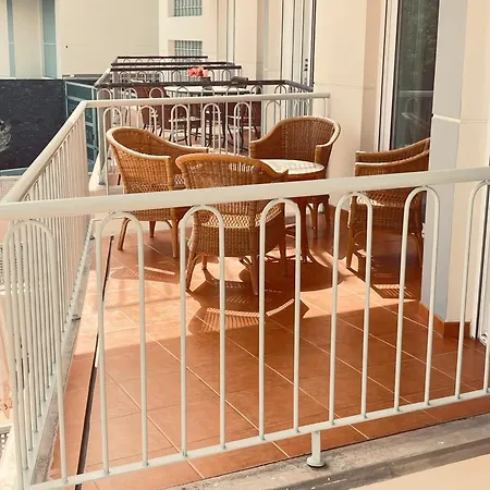 Poseidon En Playa Arena Apartment