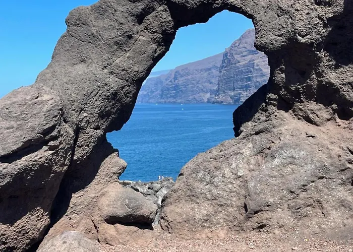 Poseidon En Playa Arena Puerto de Santiago (Tenerife)