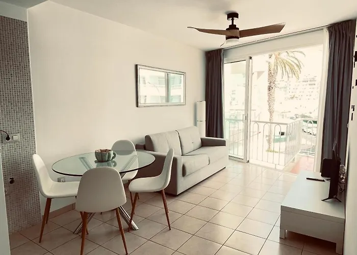 Poseidon En Playa Arena * Puerto de Santiago (Tenerife)