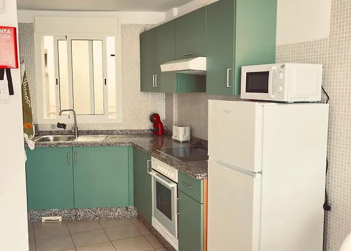 Poseidon En Playa Arena Puerto de Santiago (Tenerife)