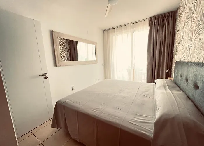 Poseidon En Playa Arena * Puerto de Santiago (Tenerife)